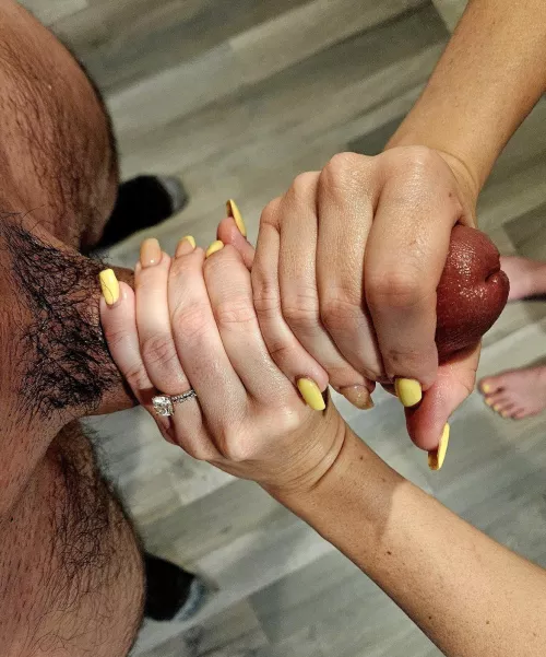 Who wants to share his big cock with me? by CupidsCouple77