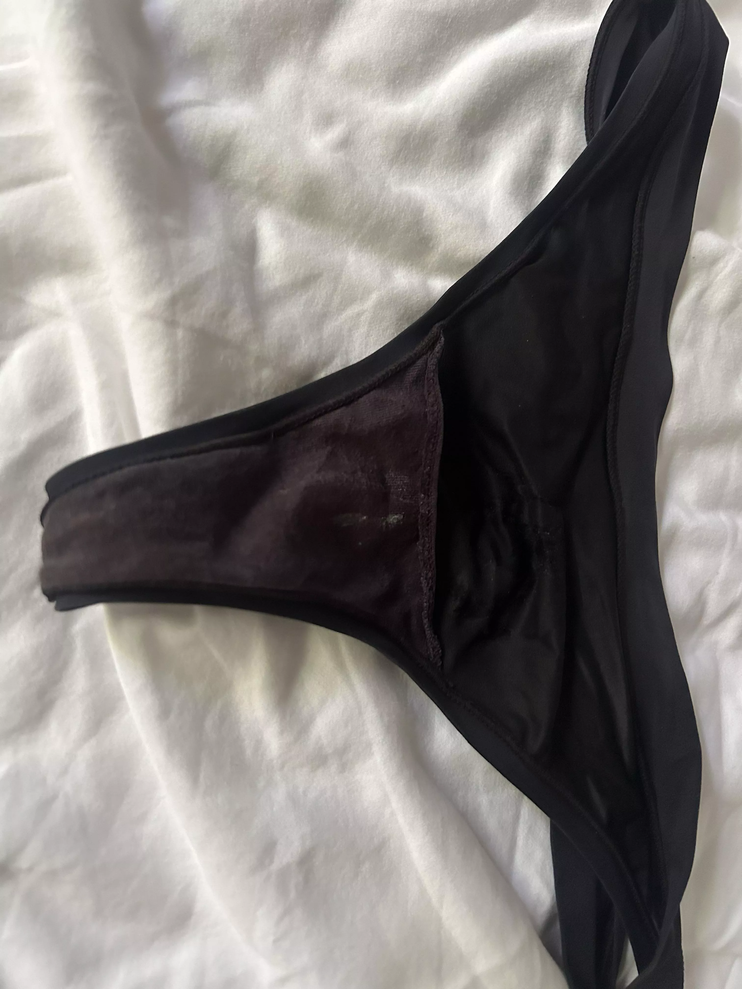 Wife has left her post Pilates panties on the floor - they smell of sweat & pussy 🥵🔥 posted by Capt11Aust