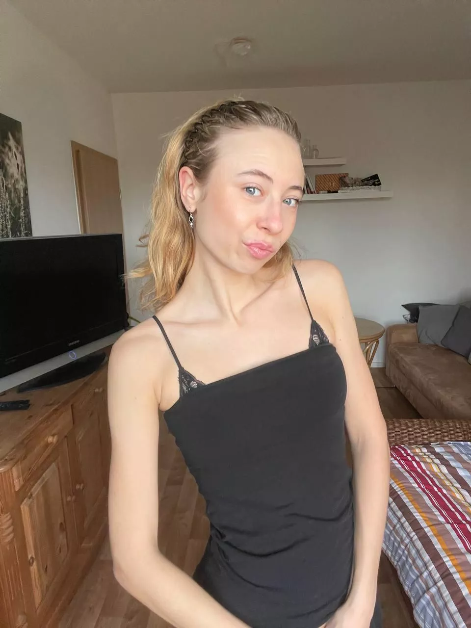 You definitely can't wear a bra in a tight dress posted by verderoo