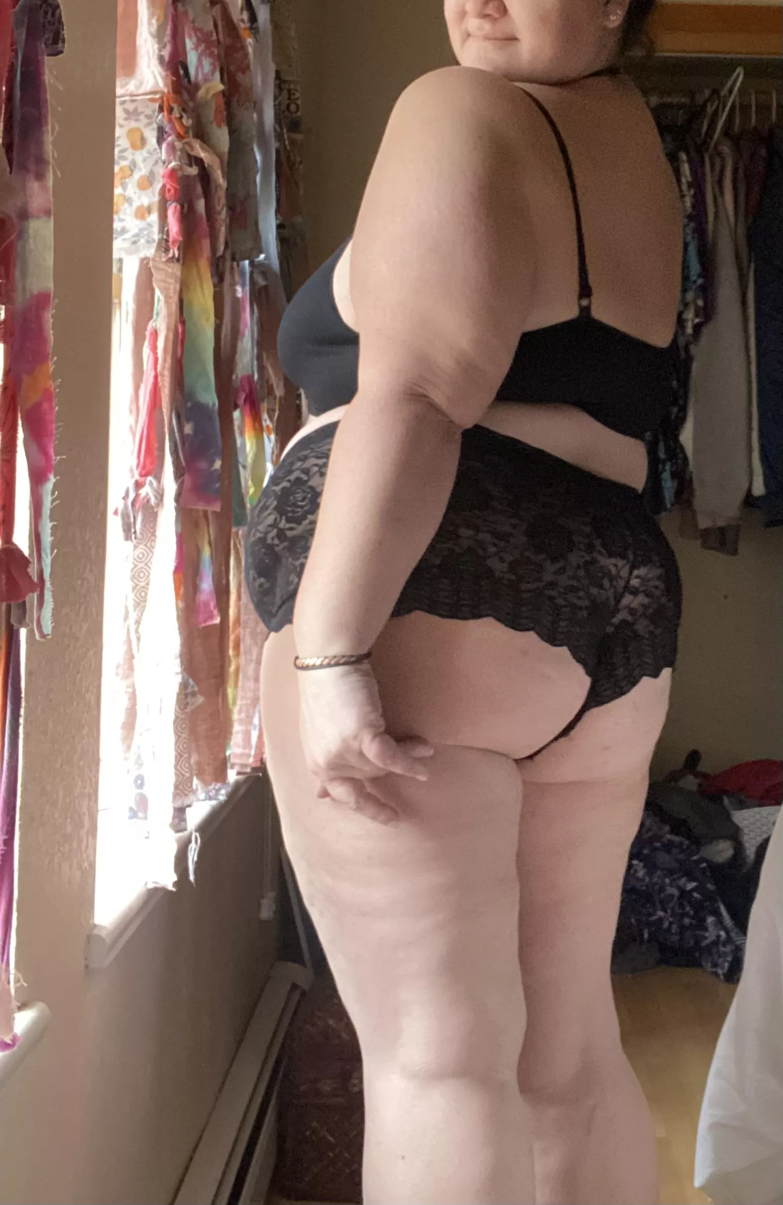 You should be one of my special friends. They get to see my butthole.  posted by Eliza_wilcoxx