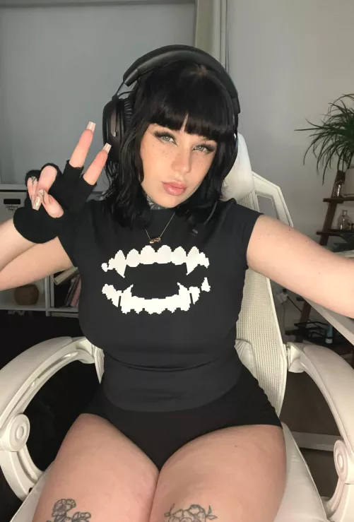 your thick goth sweetness wants some attention  by lildemonwaifu