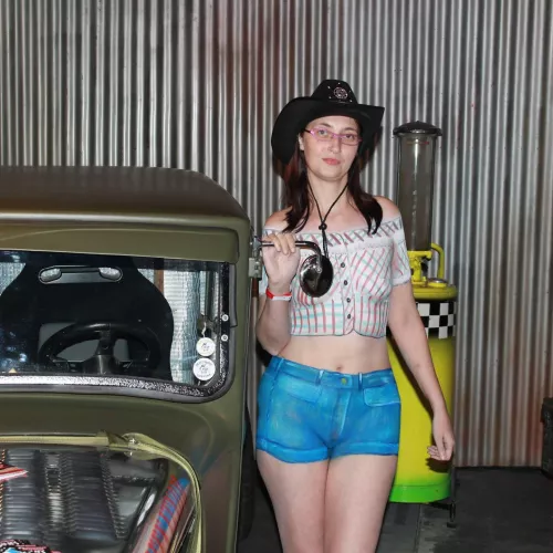 Car show by Latter-Maximum-9060