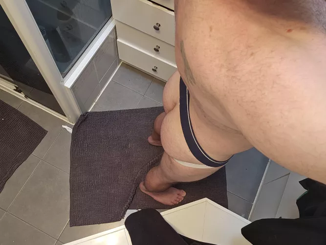 Feeling like i need to be punished. Slap or 🍆  by Xris86au