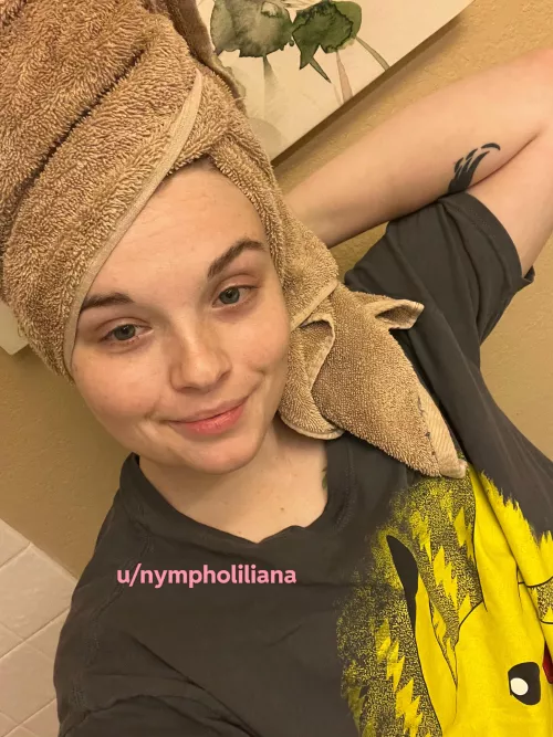 Fresh out of the shower and ready to get dirty again… by nympholiliana