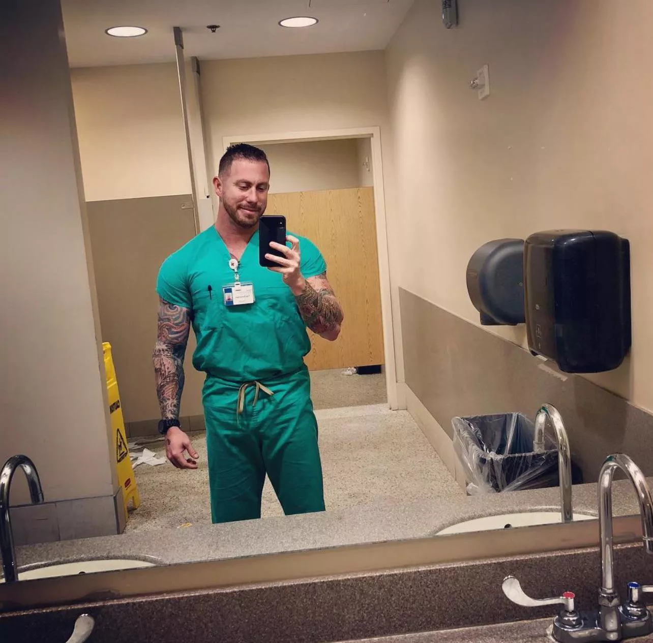 Halfway through the Saturday shift. posted by sfloridadom