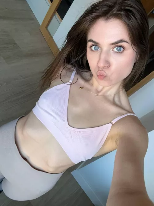 Hopefully you liike my small body ;) by jennie111585