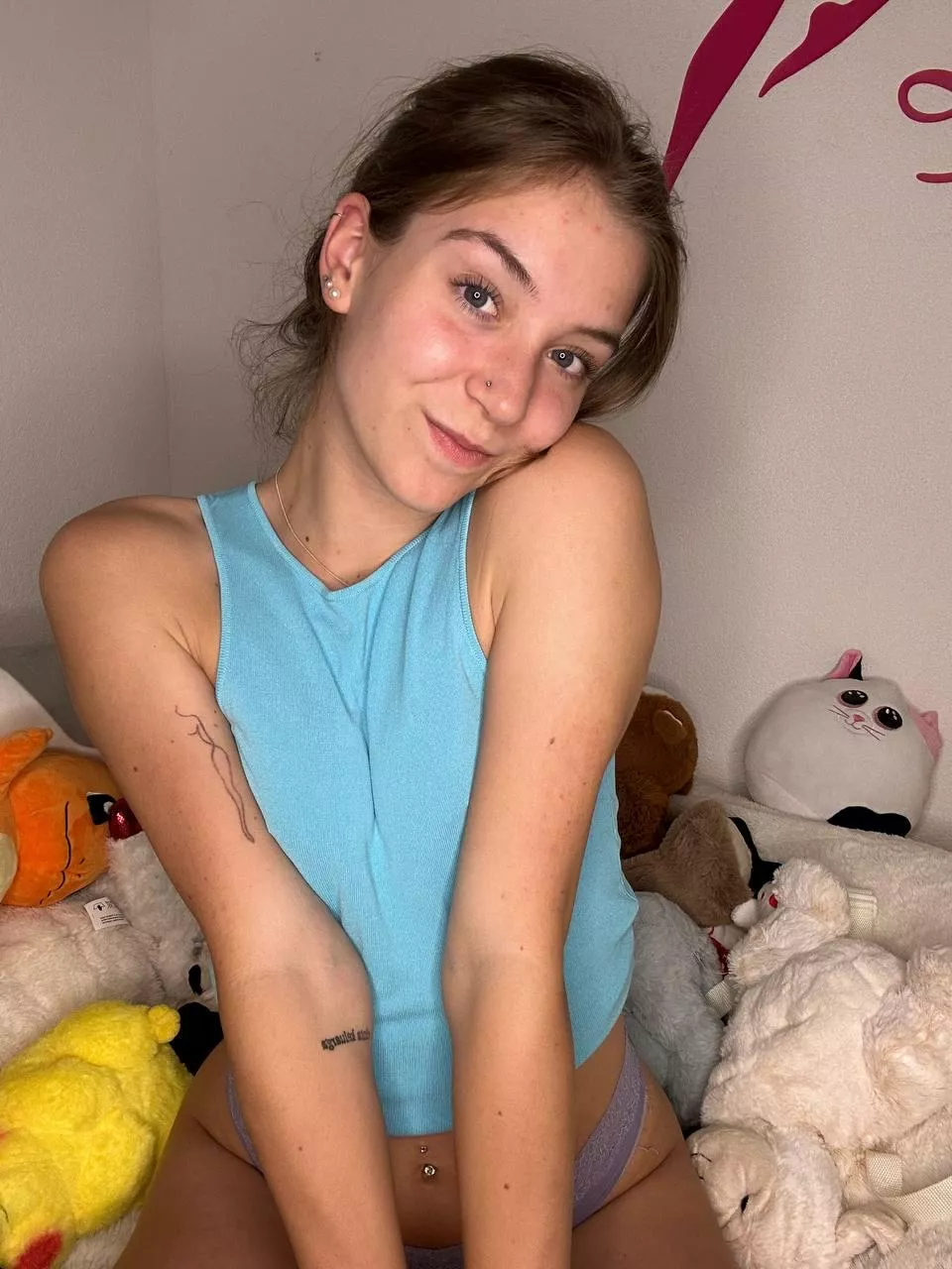 Hopefully you liike my small body posted by ImpossibleSyrup5710