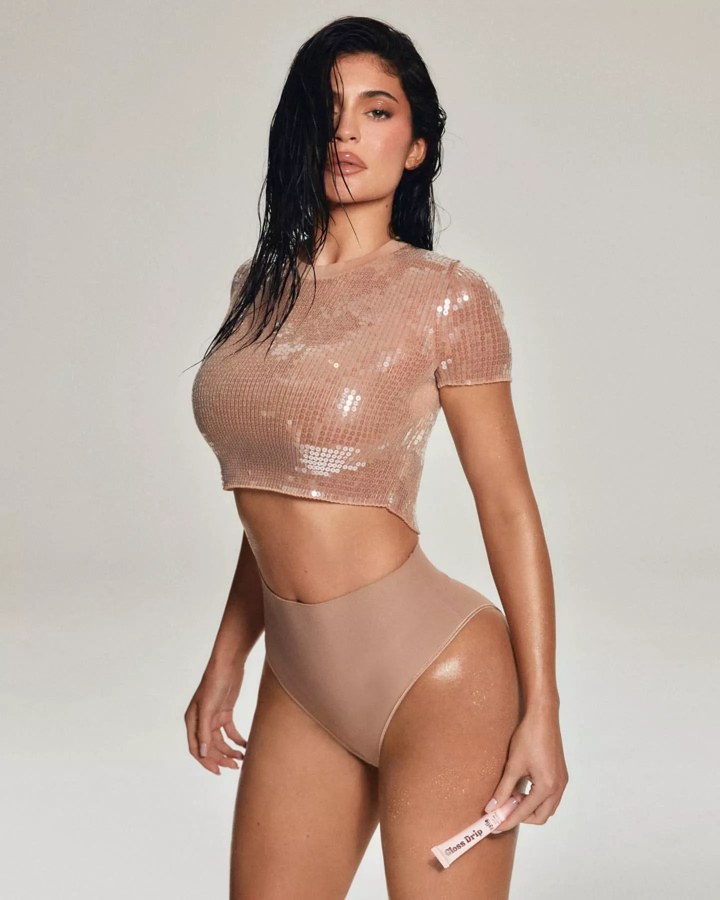 Kylie stunning | Kylie Cosmetics IG 2024 posted by M_anand_K