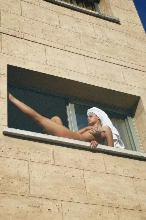 naked on the third floor! F27 by Lina_oops