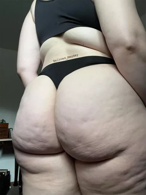 Real & thick  by Beloved_Meyday