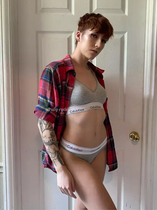 Red hair and red flannel by ruby-ryder