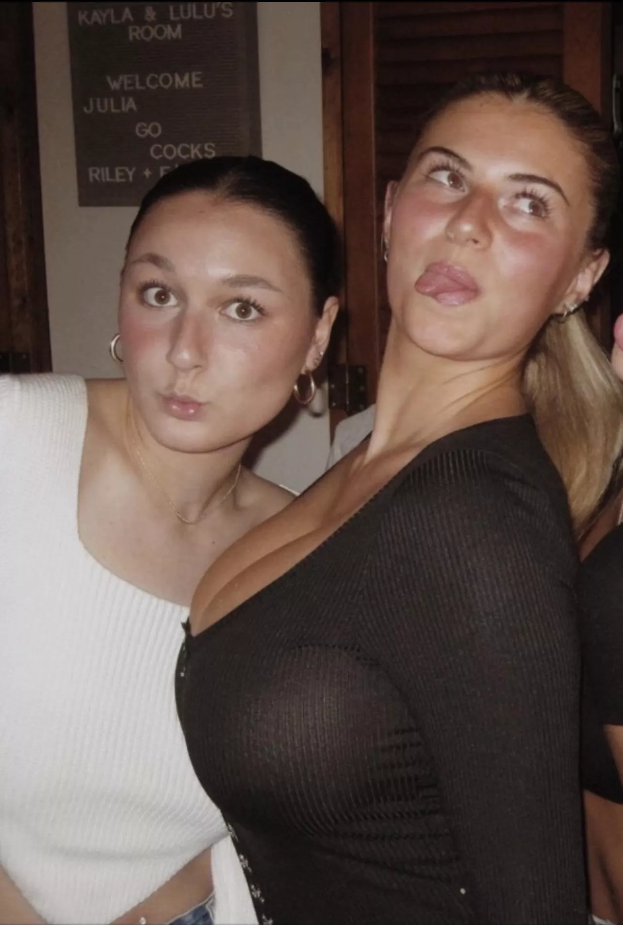 Totally Shocked posted by Maxwell_211