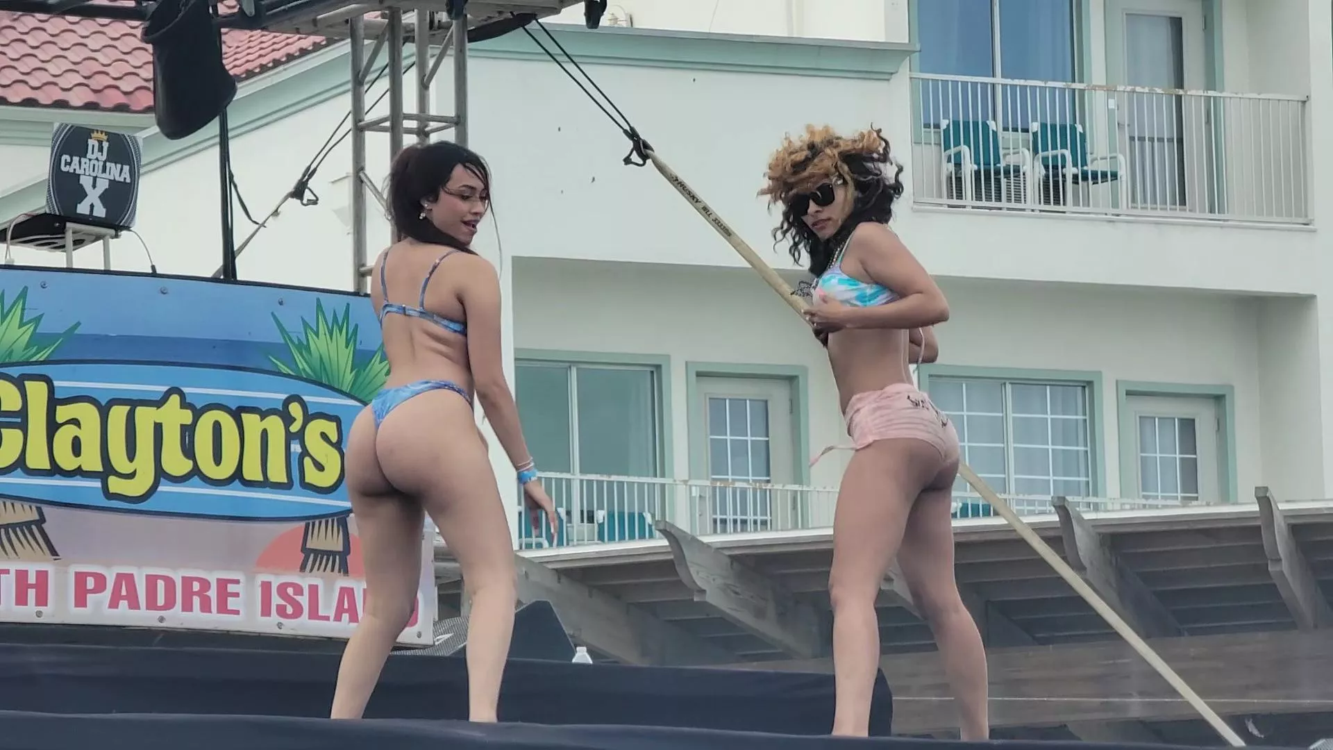 Which ass you taking? posted by FedexLion