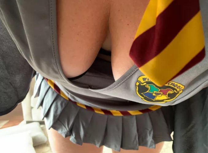 2 Points To Gryffindor by DIY-queen