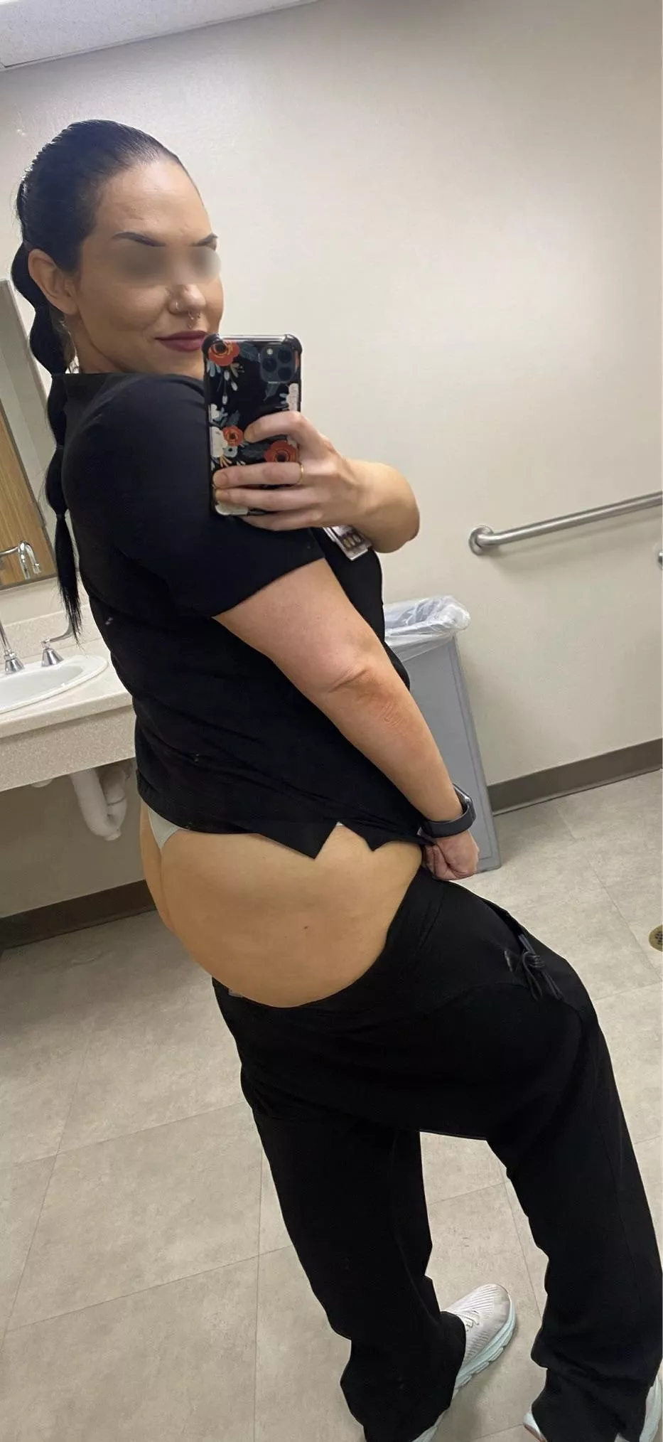 Another day, another booty pic posted by Wise-Sector-8073