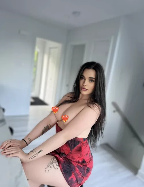 Any man +40 to kiss my lips???  💋💋 by Beckysexyworld