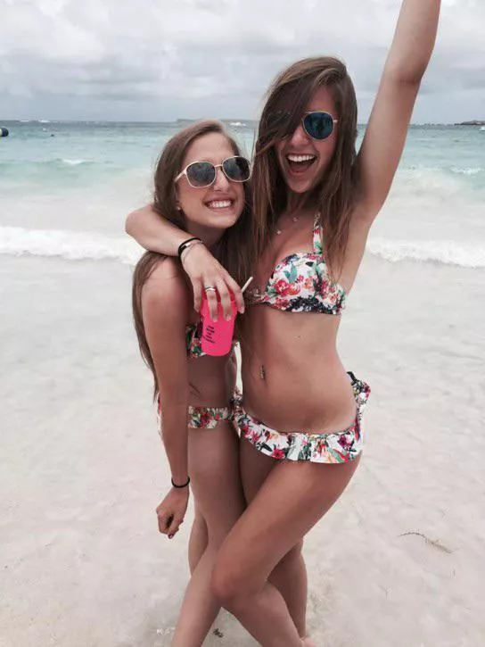 BFFs posted by MemoFrmNaperville