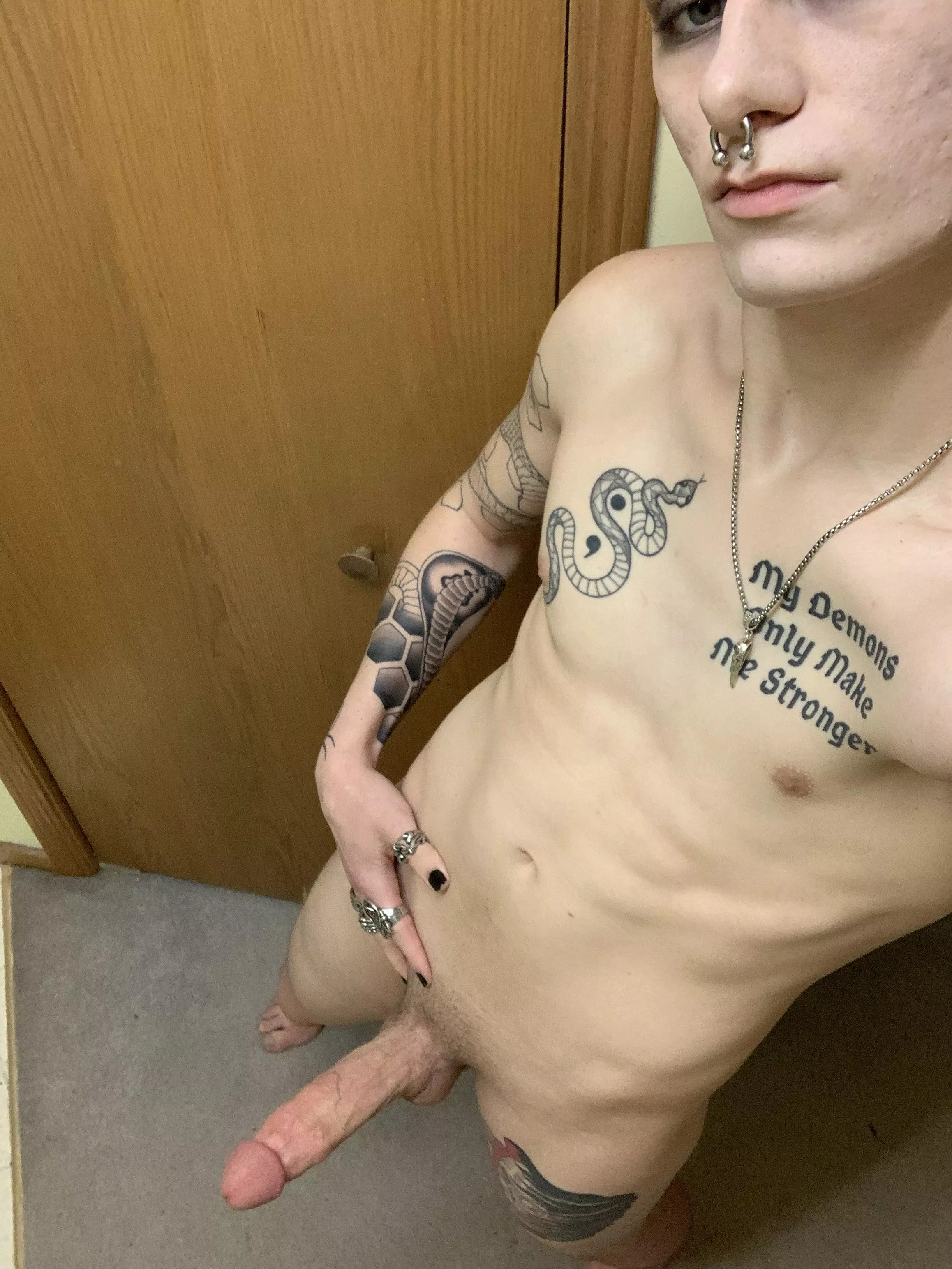 Can a goth guy give you some dick? posted by PaytonTallSlim