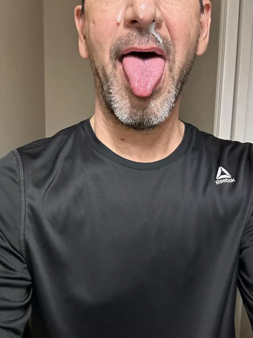 Cum loving fagget by Shallweplay55