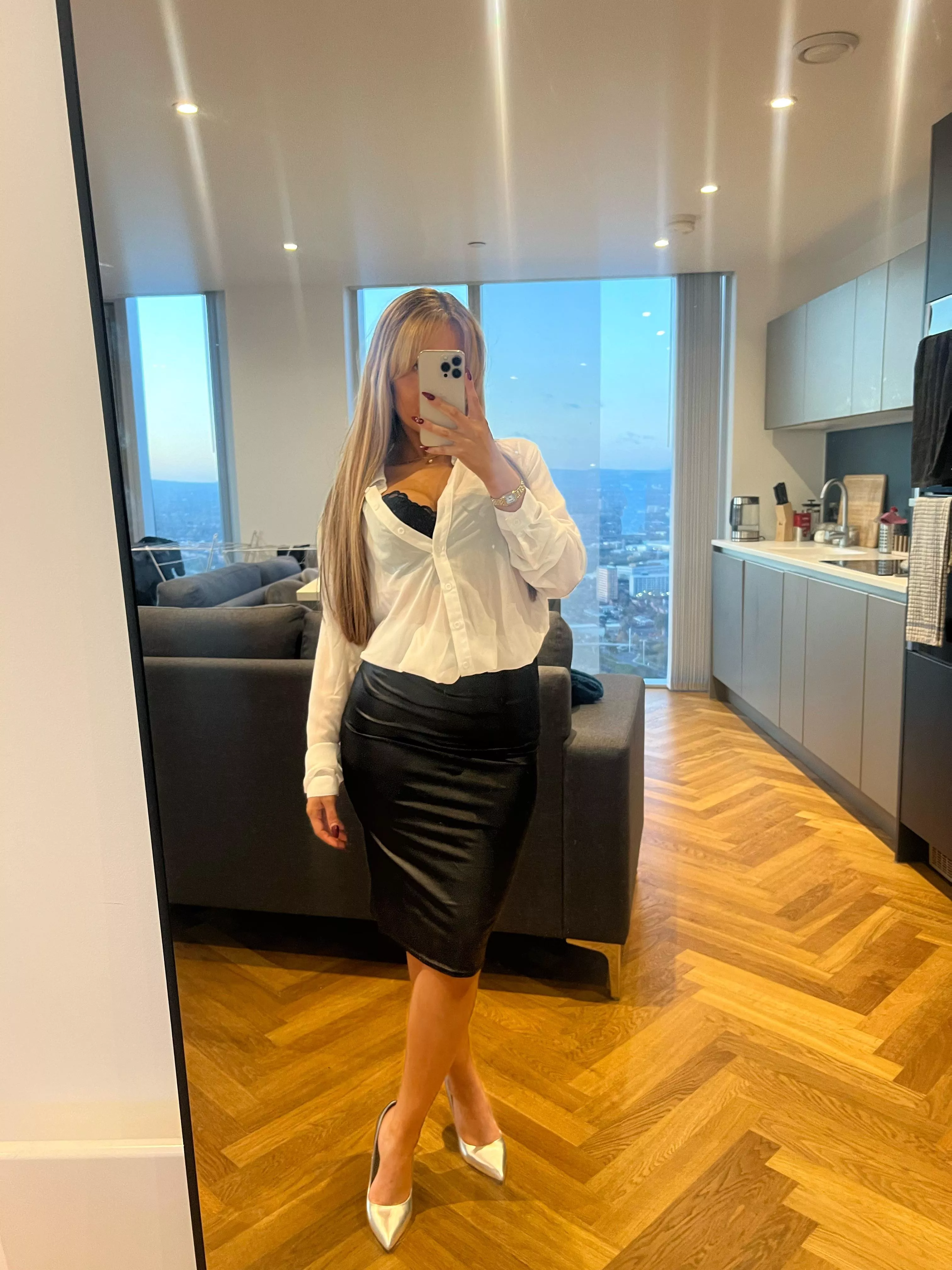 Do you think boss will like my outfit? posted by Naughtnx