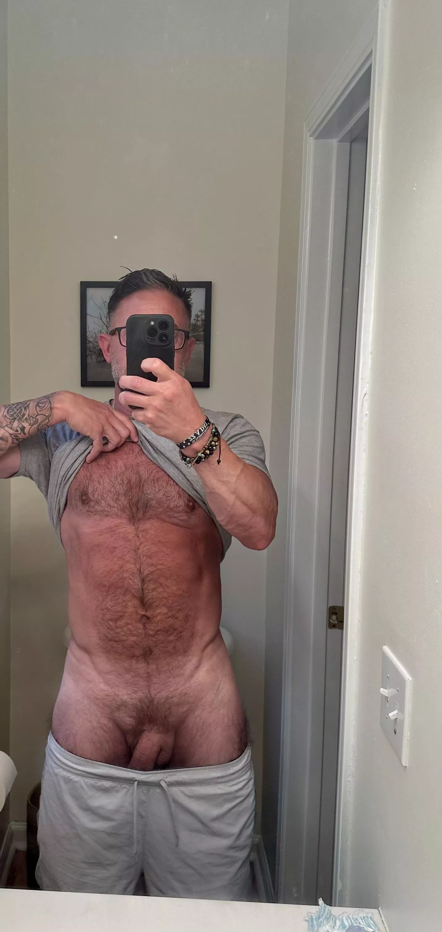 Ever wondered about those tan lines on your neighbor(47) posted by CarolinaDilf