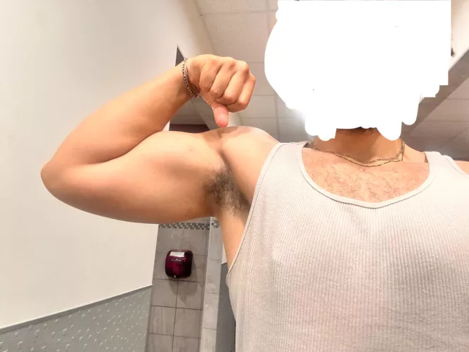 get under them by hellbin09