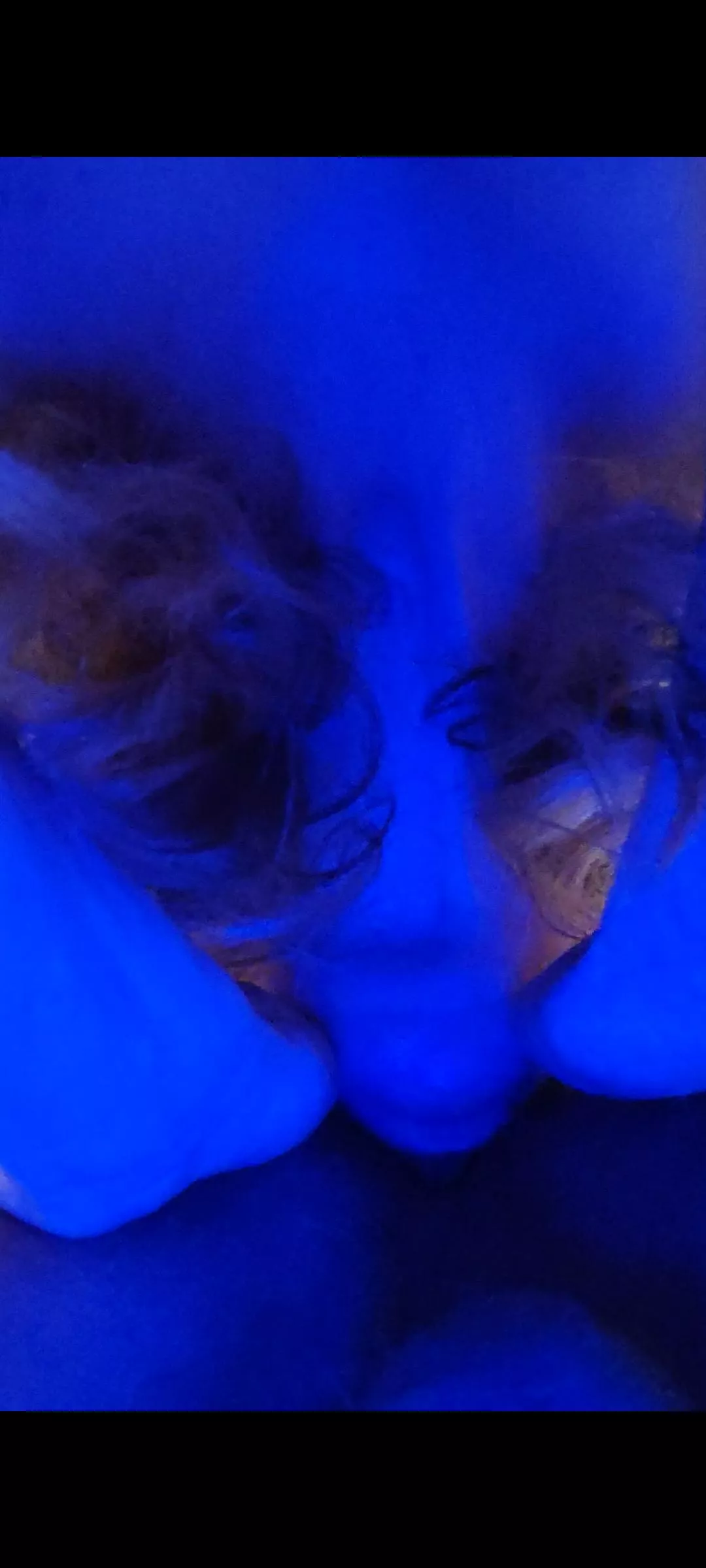 Getting a good deep tonguing posted by jayiver