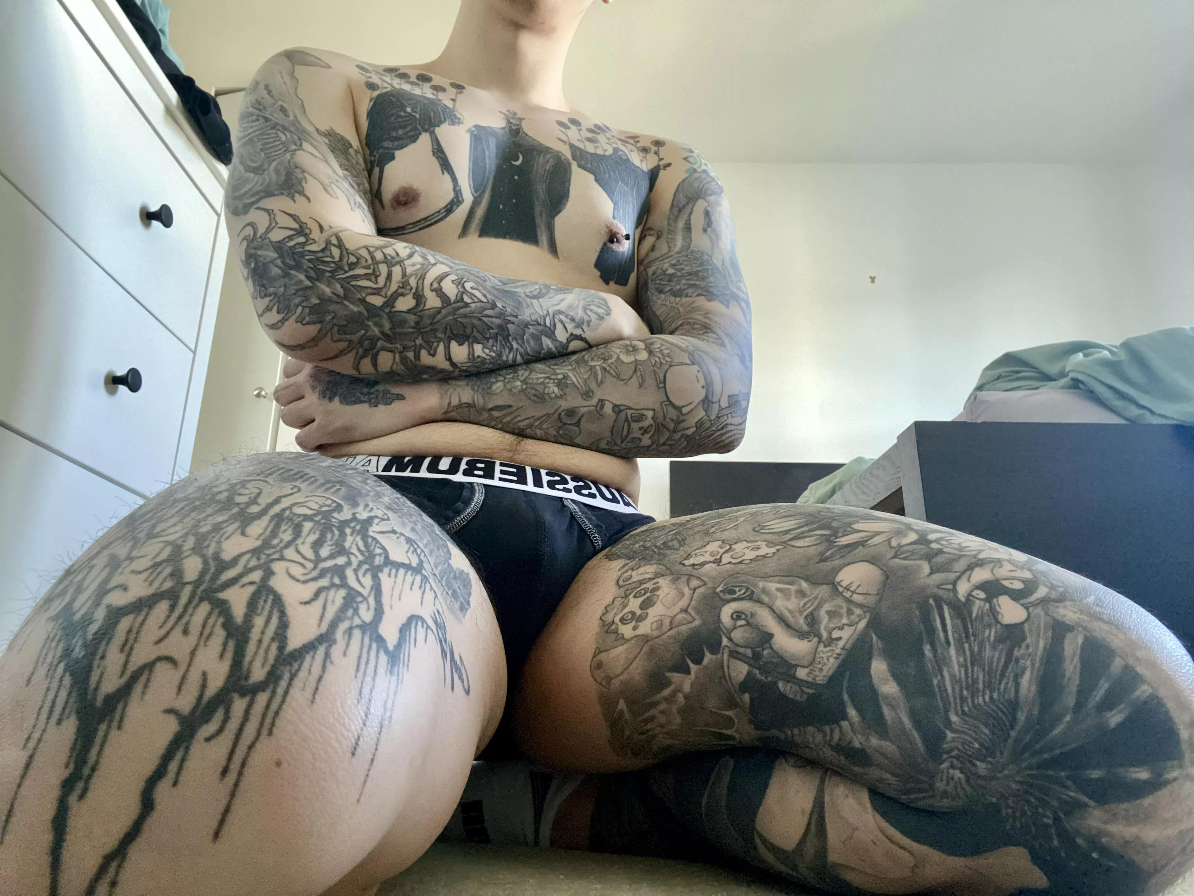 Getting all of them in the shot is hard 😌 posted by Phiant