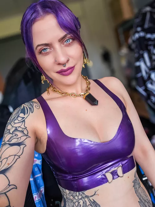 Hair to match the latex  by purple_muffinz
