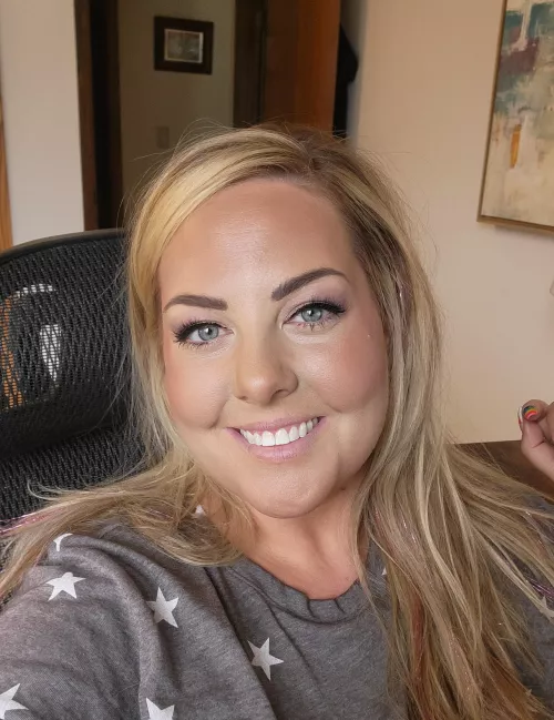 Happy Monday friends  by Swimming-Escape6945