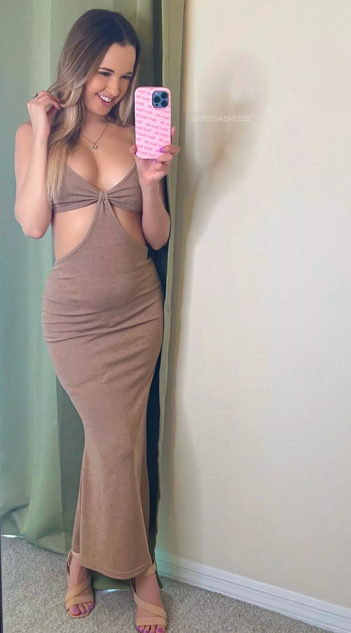 Hello there 😇 posted by Jessabreeze