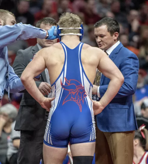 Hot! by ceasarguccio