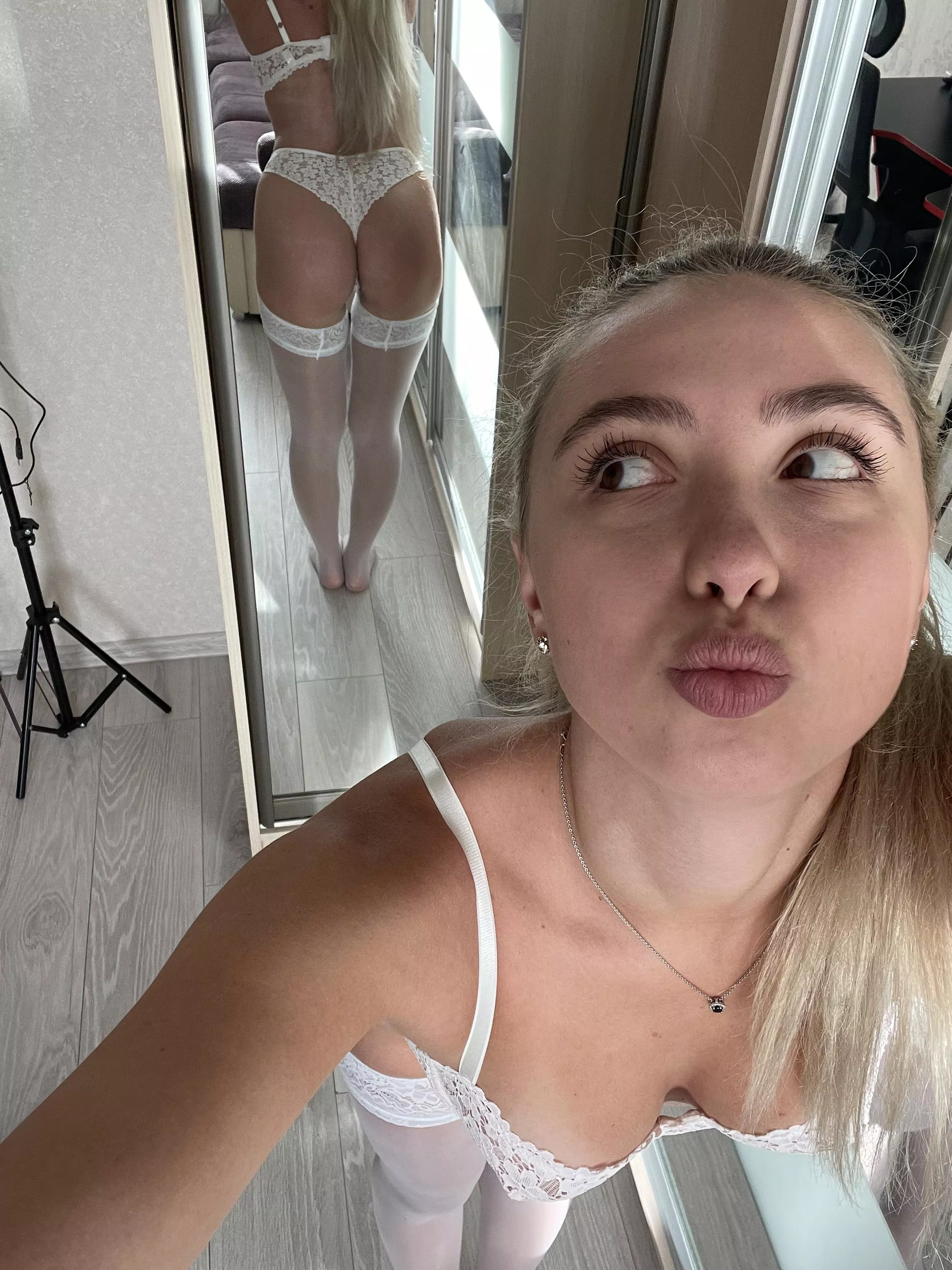 I start my morning by seducing men - how do you spend your morning? posted by Annie_wilder_hub