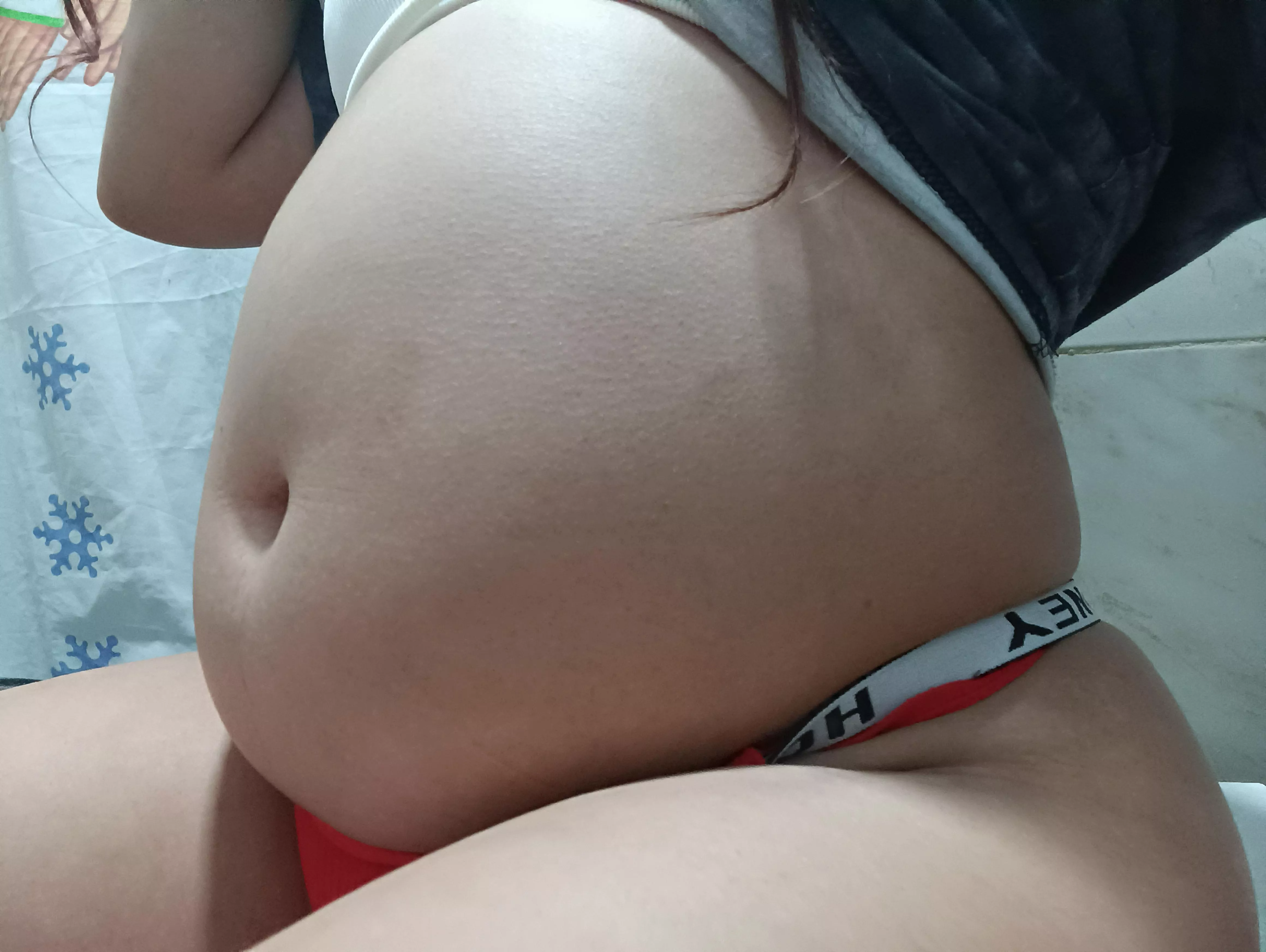 I would love to look rounder 🐷☺️ posted by ivanelysS