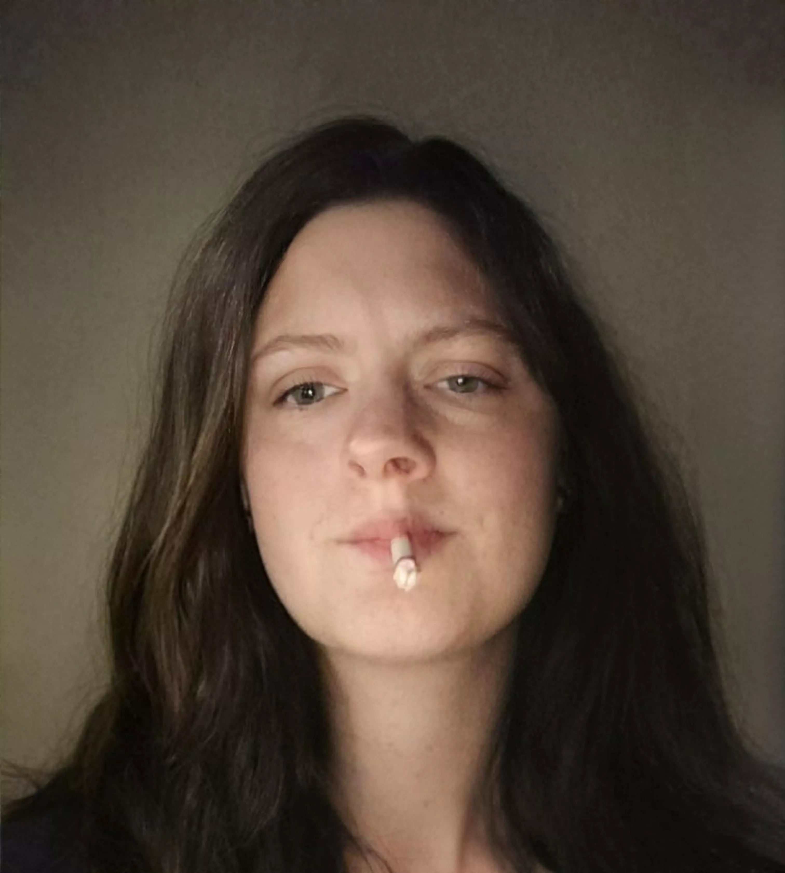 Just a girl and a cigarette posted by AlicjaSmoker100