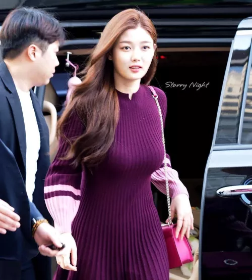 Kim yoojung by Ananthu07