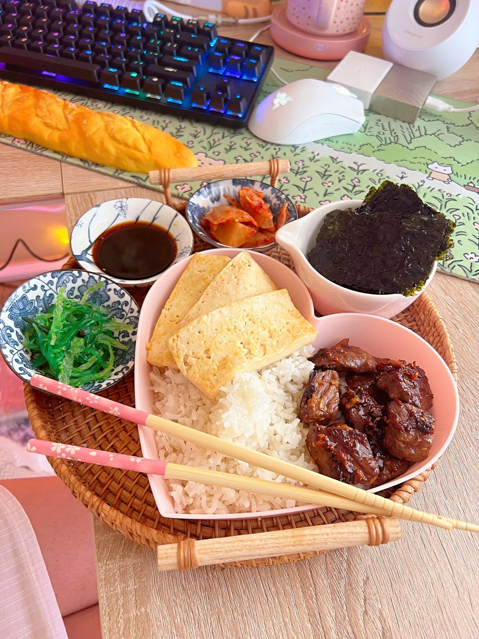 Korean food will always be superior to me, even the most basic meals are so satisfying 😋 posted by FeliciaVox