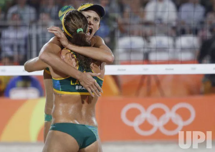 Larissa Franca and Talita Rocha by YongWeddle