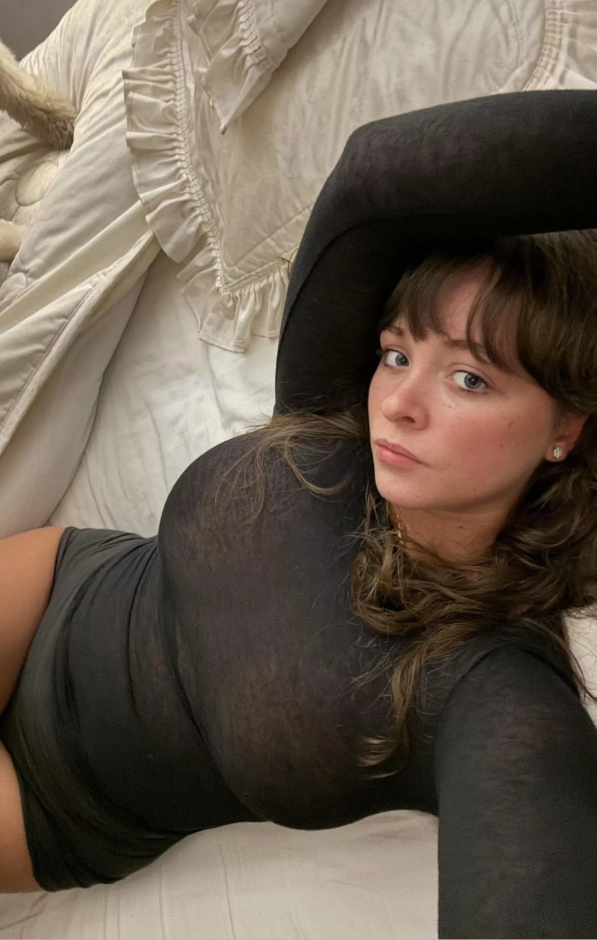 Look at the size of those things posted by SemiOjeleyesBiceps