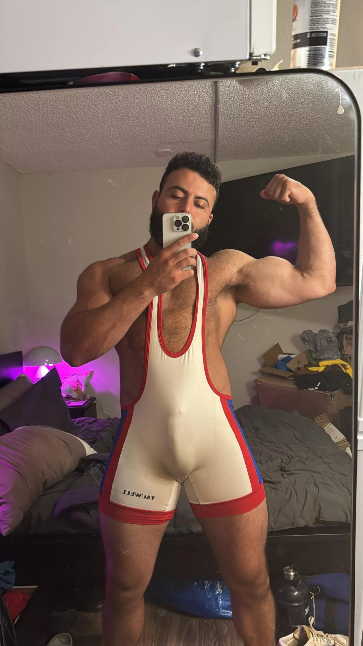 May fav singlet..whatcha think posted by Mightbesterling