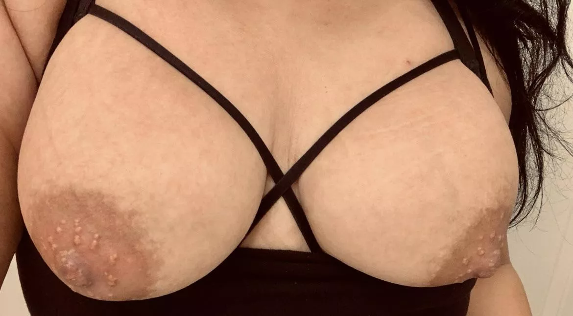 Mexicana Mami posted by AmorFati0911