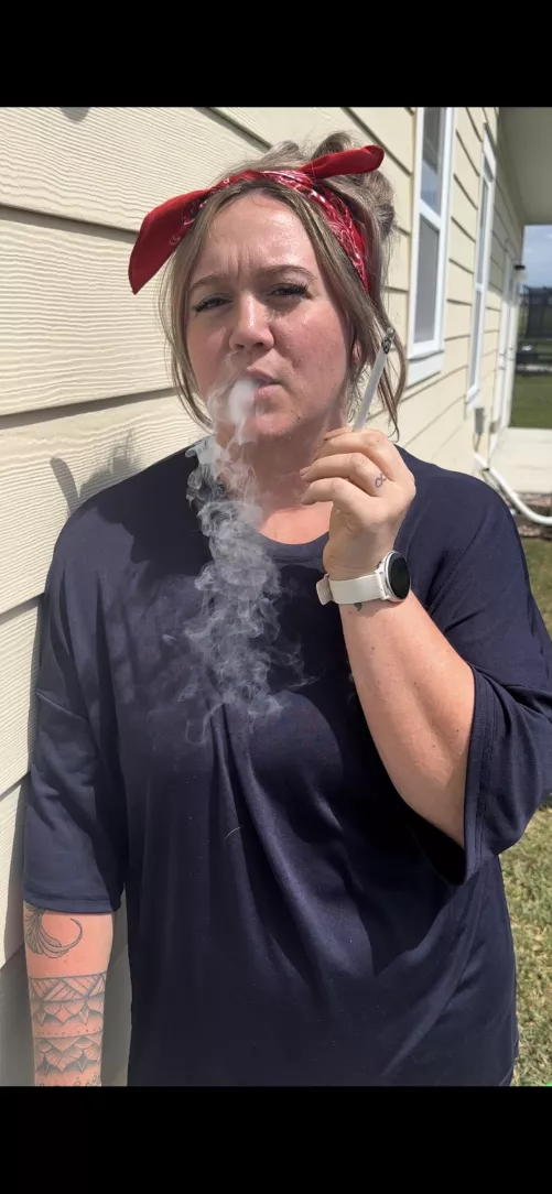 Mid day, smoking, tellin hubby what momma needs💨😈 by Smokes4Husband