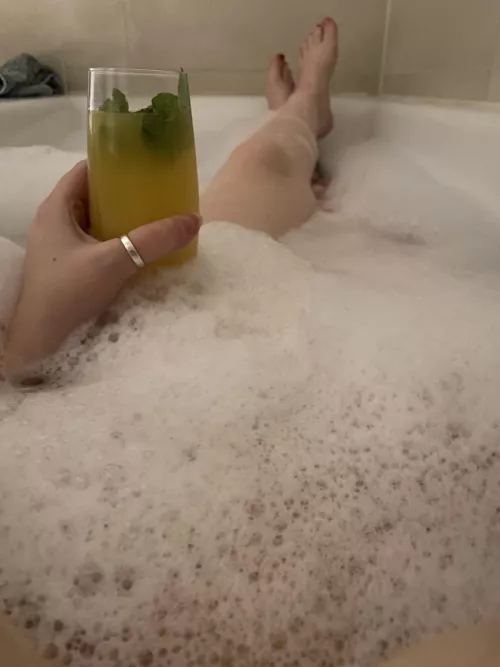 Monday Morning Gloom by SiNdarElle