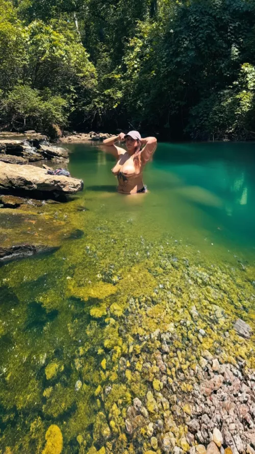 Natural and dark 😈 by Mommanatrix_