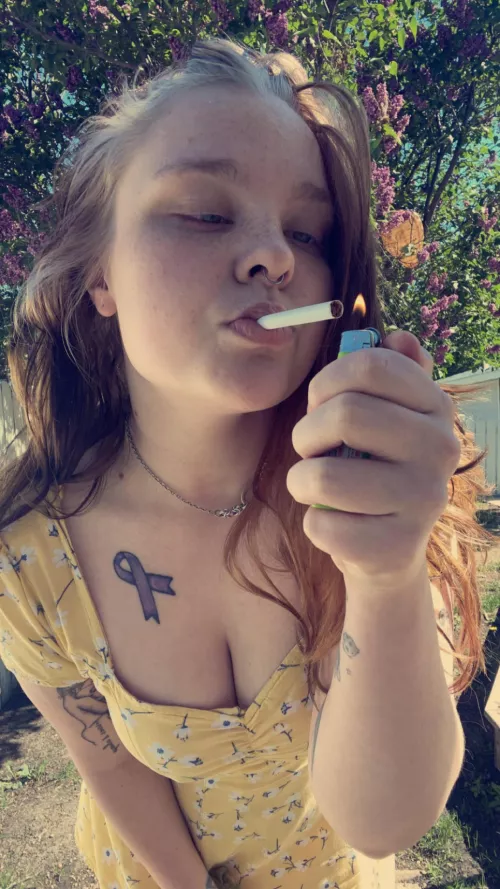 One of my favourite smoking pics! by candyvix3n_