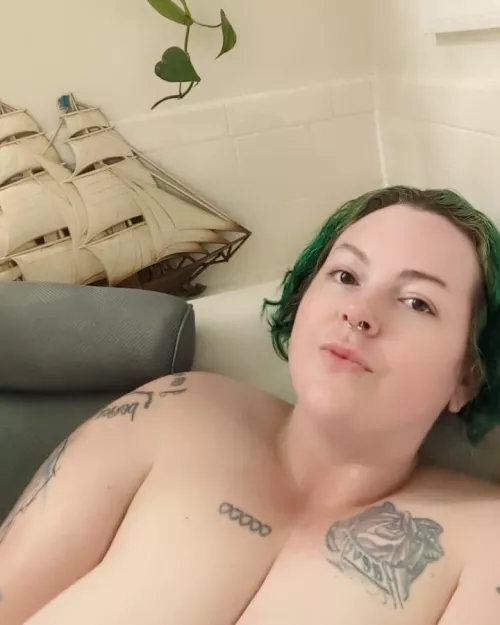 Ready for a good soak by TraumaDrama0