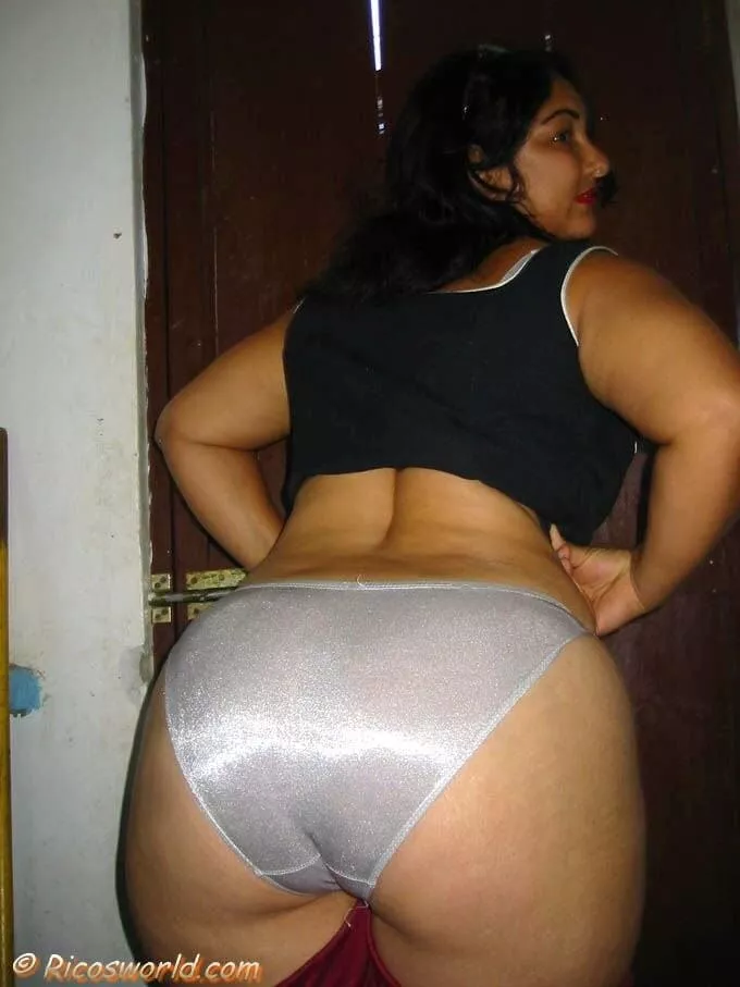 Smooth and shiny  posted by panty_overload