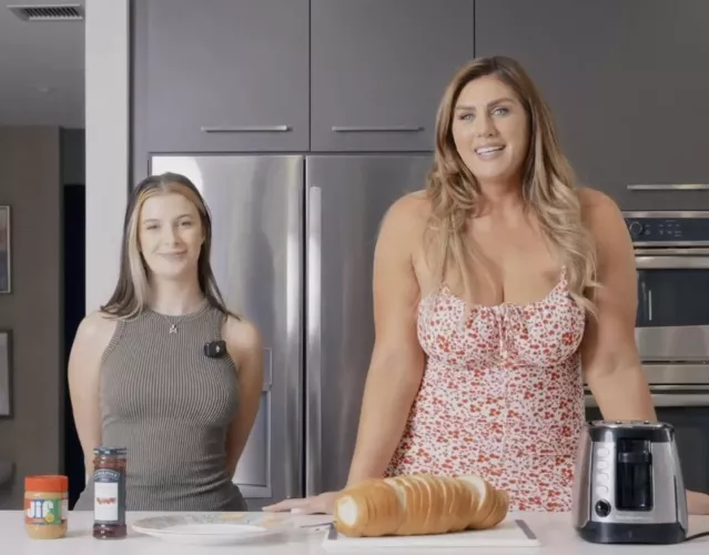 Sophie 6’1 by Theturtlehermit2000