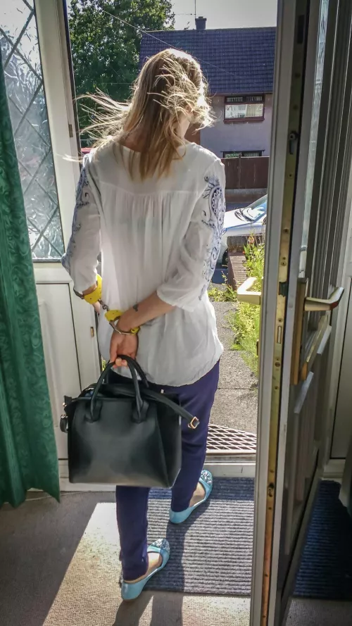 Subtly cuffed by rubber_bound