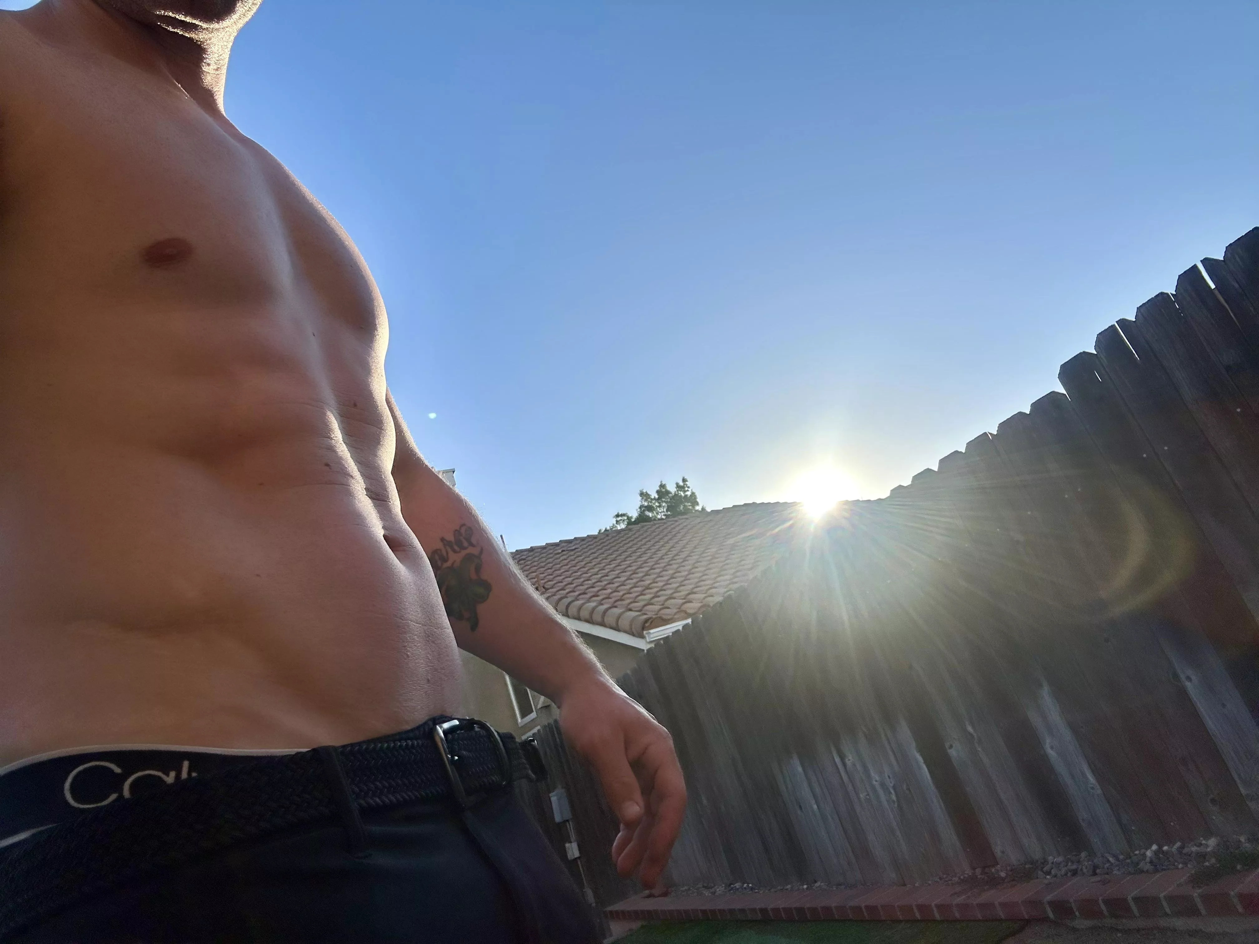 The suns going down . posted by Intelligent_Task_514